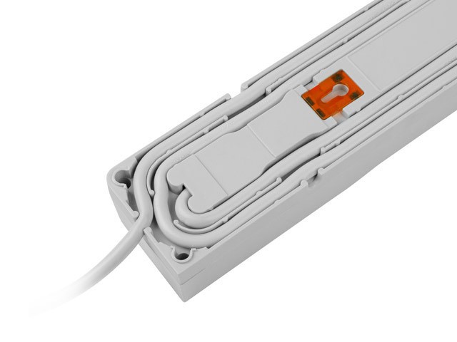 PROTECȚIE LA SUPRATENSIUNE ARMAC Z5 3M 5X PRIZE FRANCEZE 10A ORGANIZATOR CABLU GRI 4